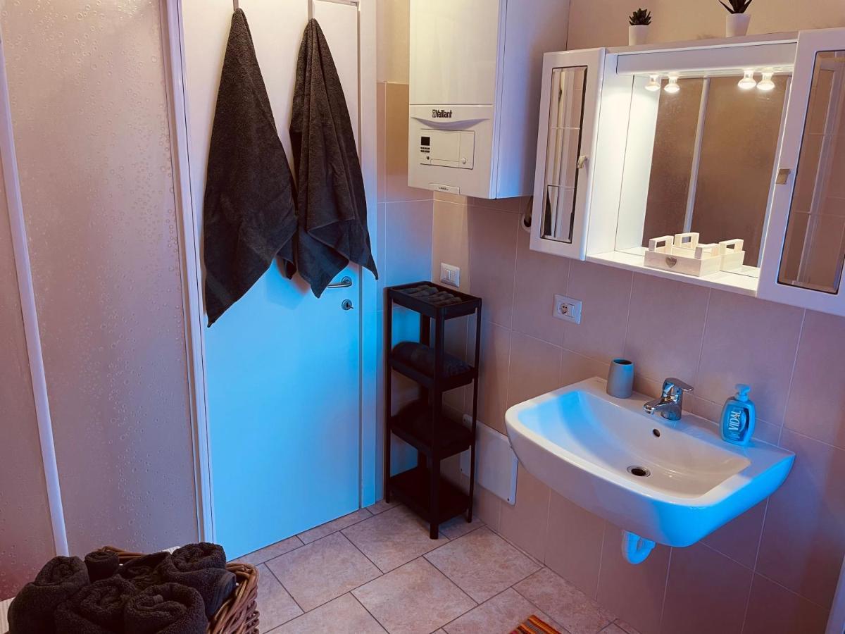 Casa Amelie Apartment Peschiera del Garda Bagian luar foto