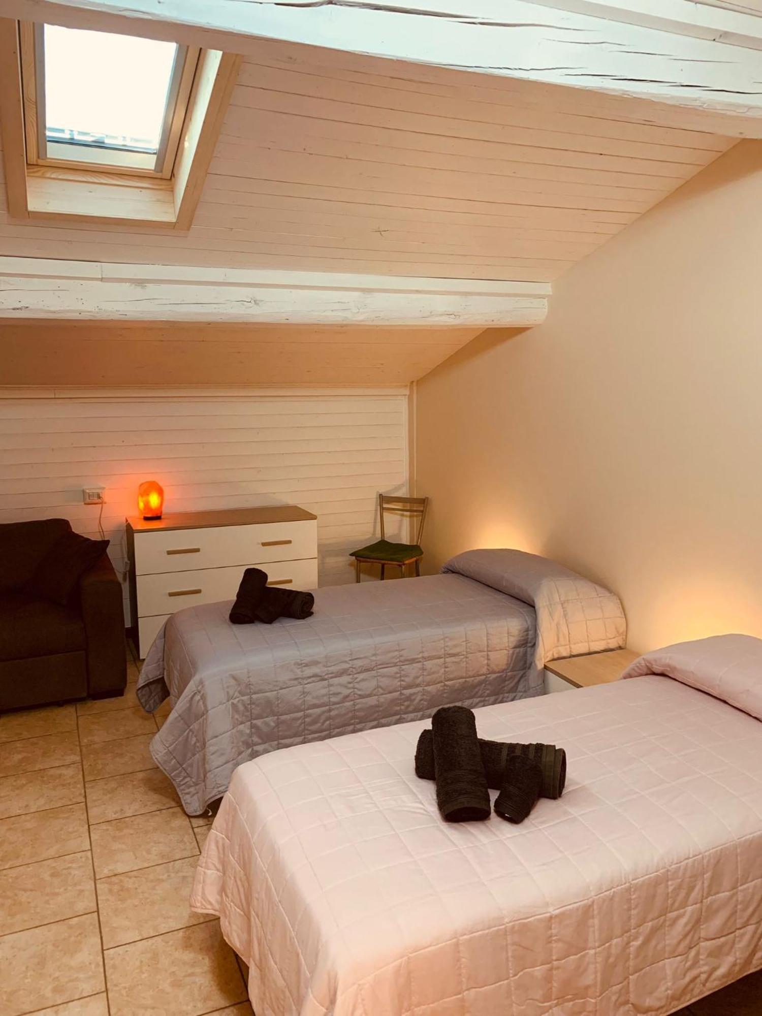 Casa Amelie Apartment Peschiera del Garda Bagian luar foto